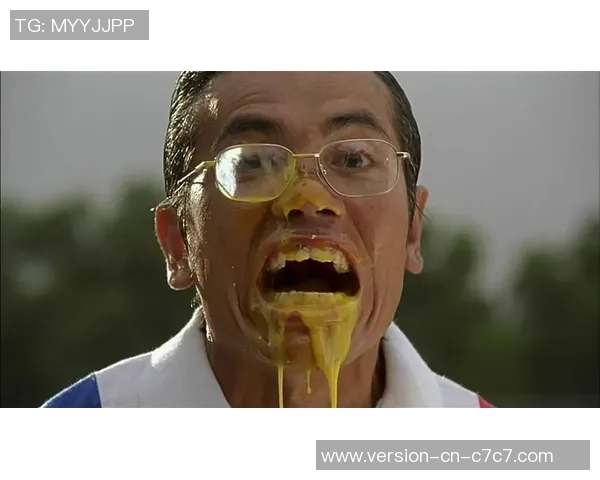 少林足球中瘦子展现的坚持与勇气如何改变了团队的命运与自我价值